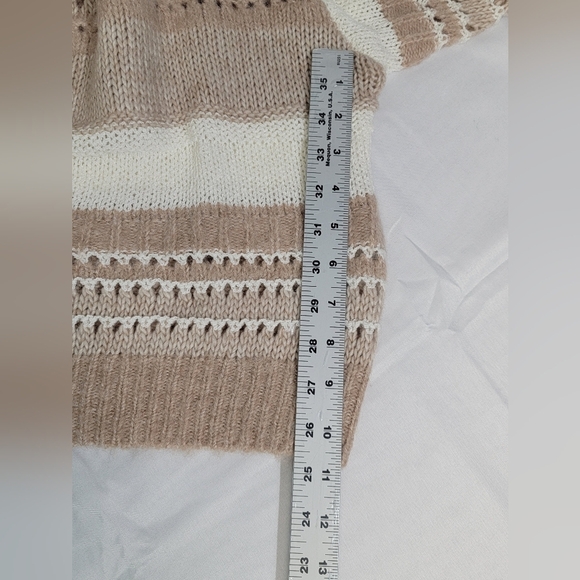 Lush Long Sleeve Open Knit Striped Sweater Size Small - Picture 3 of 8